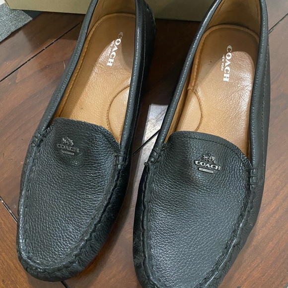 COACH LEATHER LOAFER FLATS SIZE 8 - Picture 2 of 5